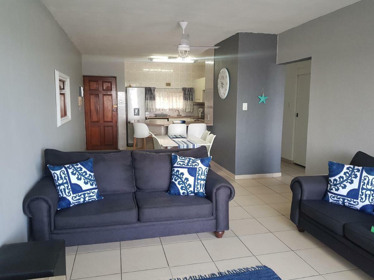 Apartment 17 Isikhulu